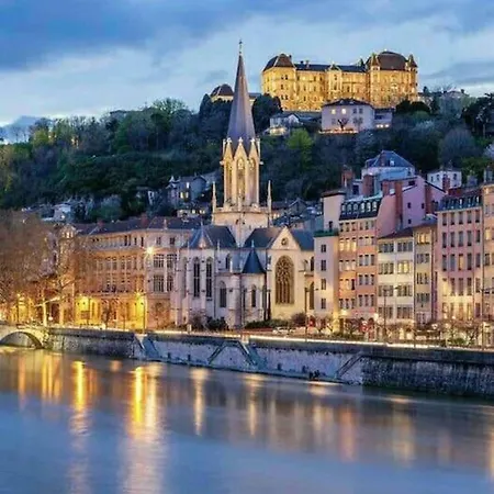 L'auguste, Proche Opera Et Climatise, 1 Lyon