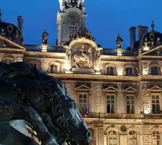 L'auguste, Proche Opera Et Climatise, 1